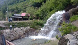 kheerganga waterfall